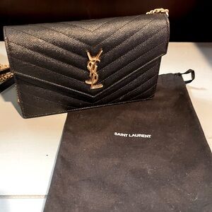 YSL shoulder strap, crossbody purse/wallet. Black leather lux bag.